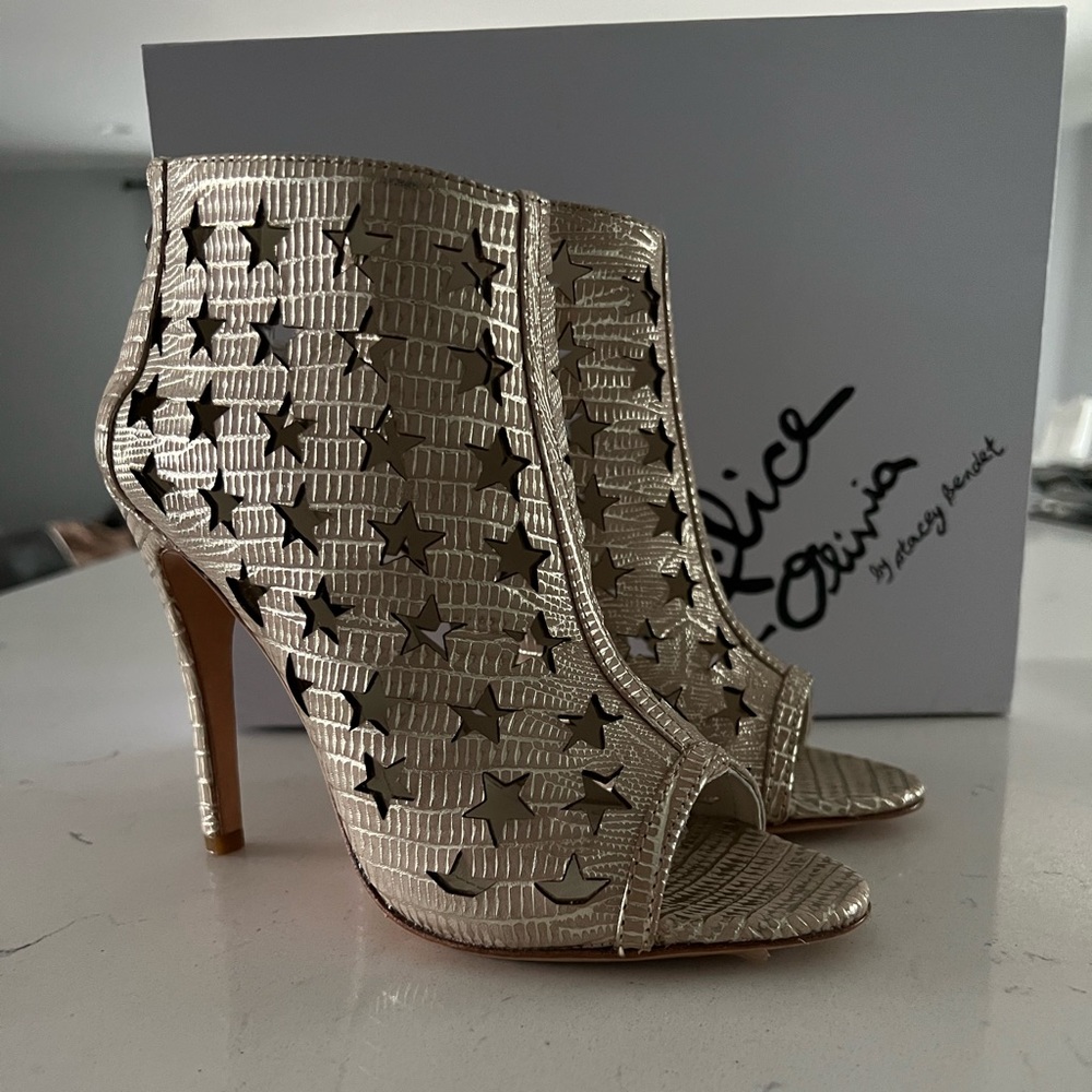 Alice and Olivia Giovanna peep toe bootie